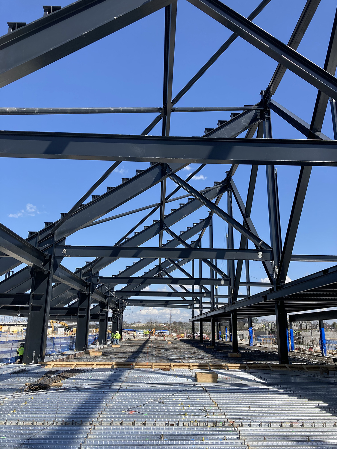 Concourse Construction Photo_c Walter P Moore.jpg