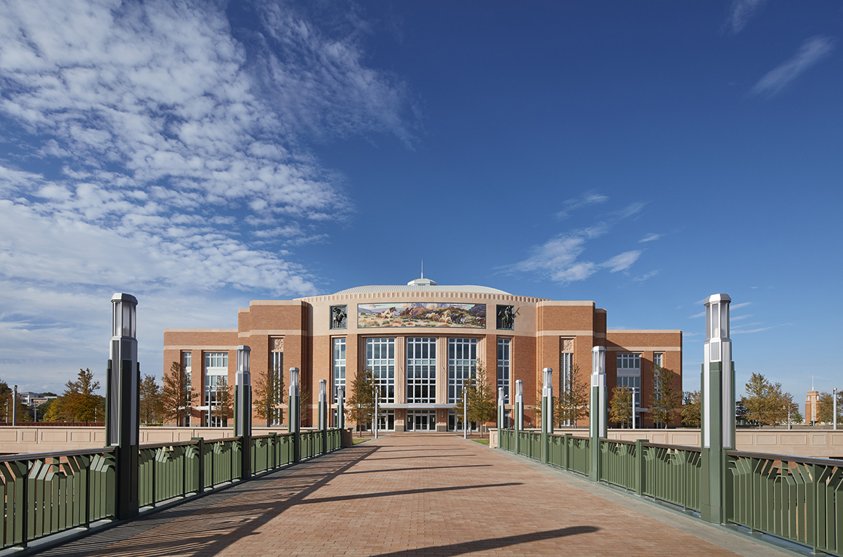 Dickies Arena Exterior_Pedestrian Bridge-creditSteveHall.jpg