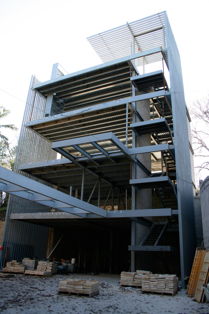 Vertical House_03.jpg