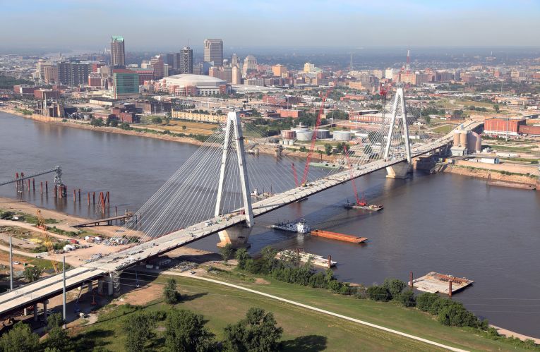 Stan Musial Veterans Memorial Bridge