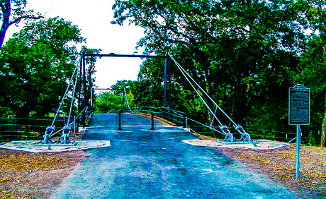 Beveridge Suspension Bridge