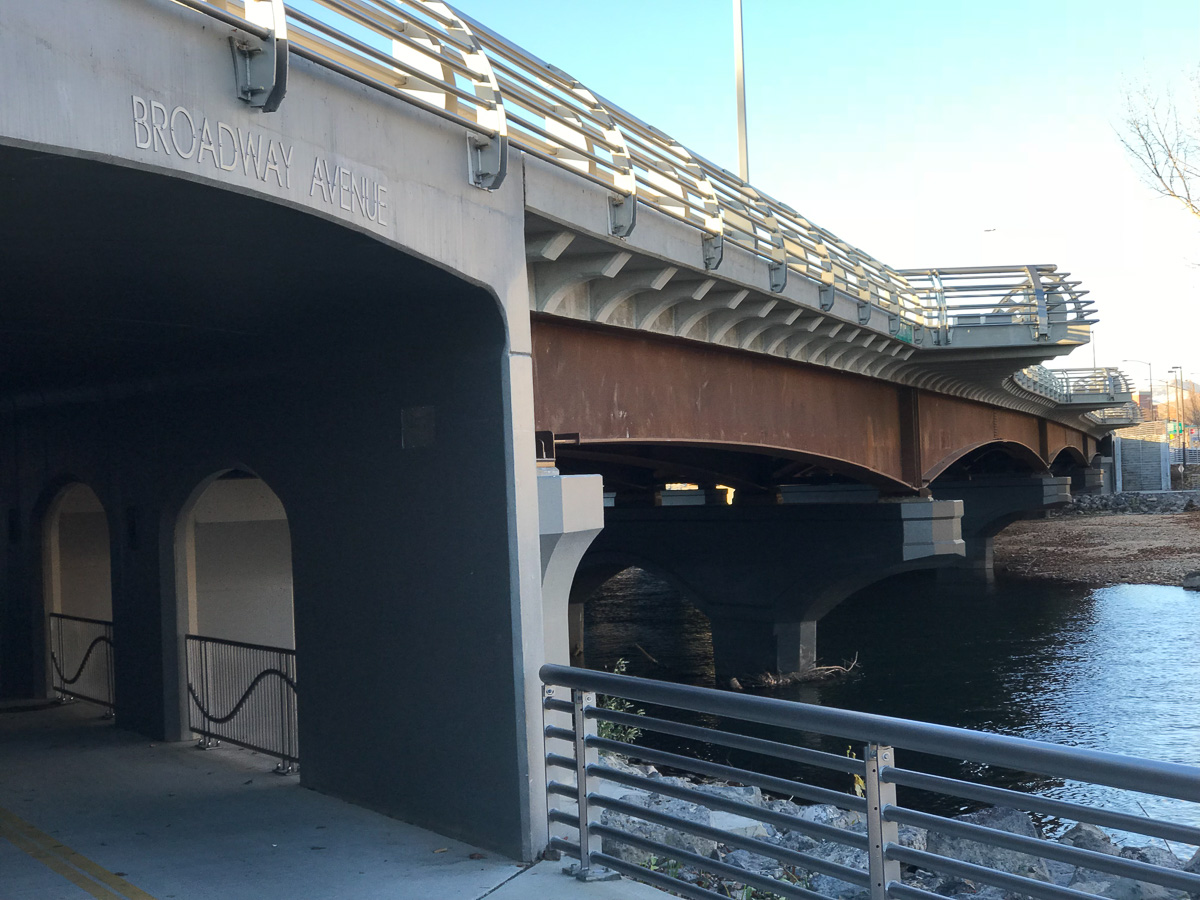 Broadway Avenue Bridge