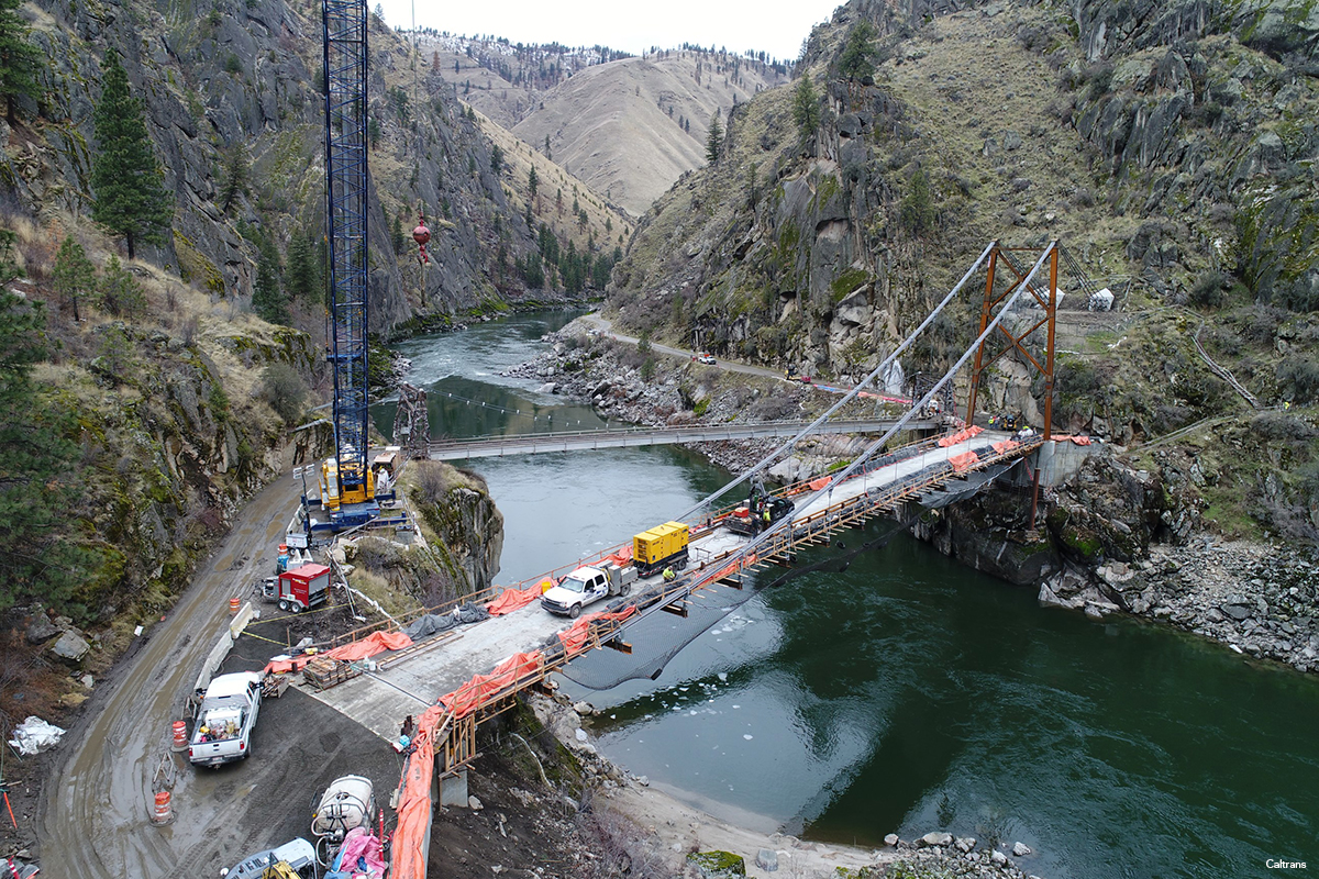 Manning-Crevice-Bridge-05-courtesy-of-FHWA-WFLHD.jpg